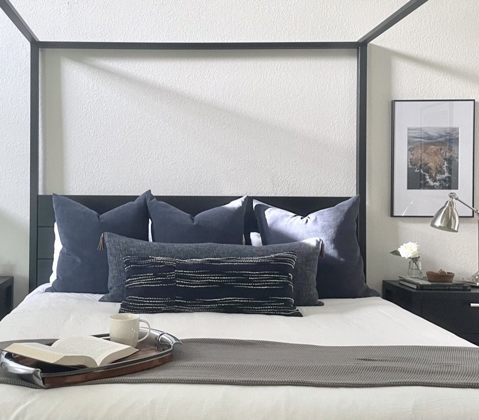 What Is a Statement Piece in Interior Design: The Hierarchy That Makes One Work