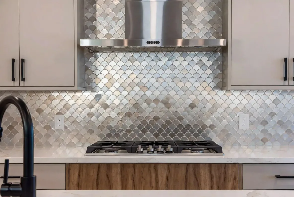 What Backsplash Is Right For Me? Take The Cleaning + Cooking Quiz